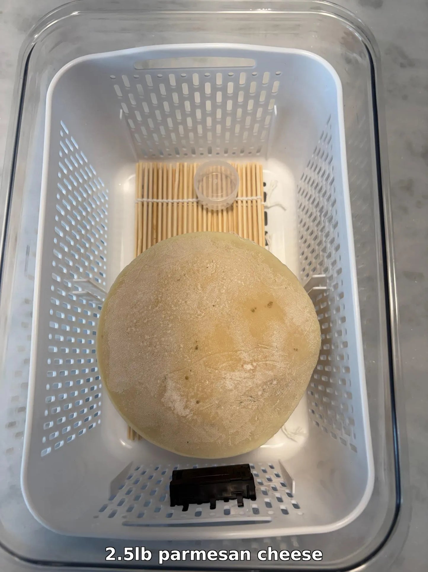 Humidity Controlled Cheese Aging Container